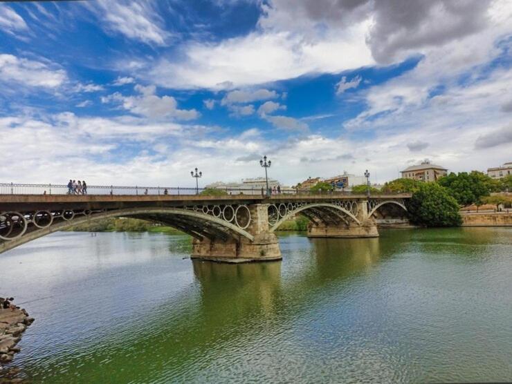 Loft Premium - Puente De Triana Διαμέρισμα Σεβίλλη Εξωτερικό φωτογραφία